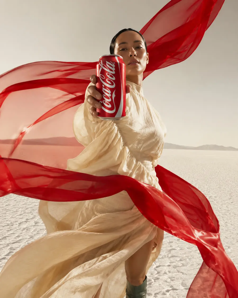 Anuncio de Coca-Cola hecho con Prompt Ads