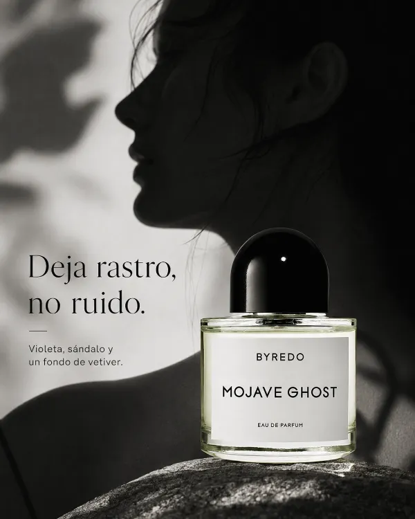 Anuncio de perfume con dirección de arte, hecho con el método